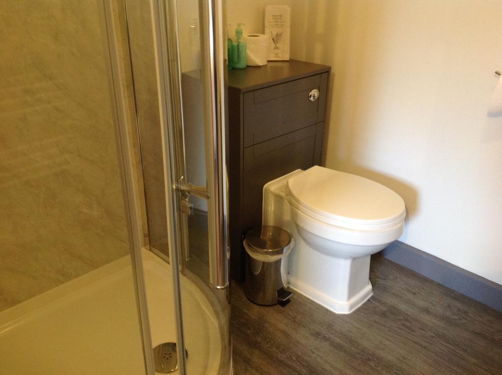 Dunroamin Self-Catering Apartment 애비모어 외부 사진