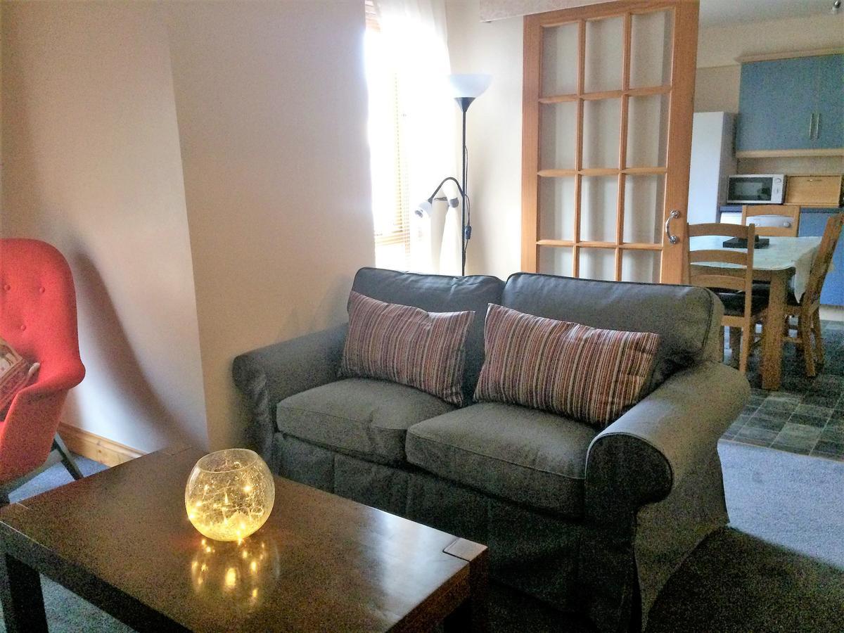 Dunroamin Self-Catering Apartment 애비모어 외부 사진