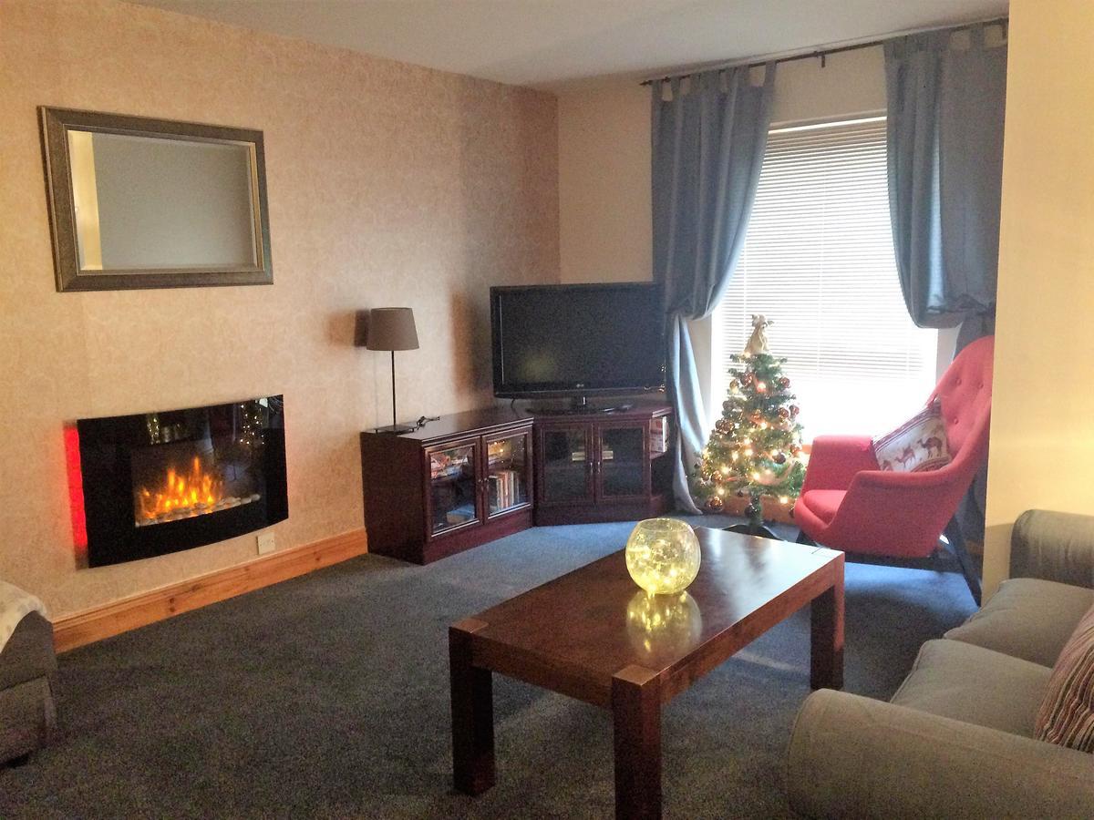 Dunroamin Self-Catering Apartment 애비모어 외부 사진