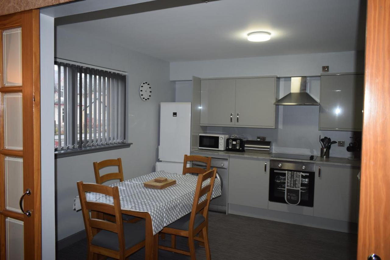 Dunroamin Self-Catering Apartment 애비모어 외부 사진