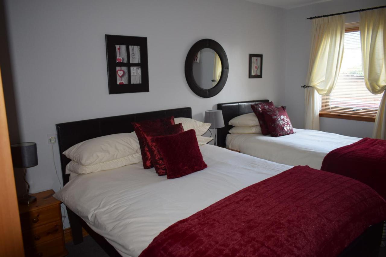 Dunroamin Self-Catering Apartment 애비모어 외부 사진